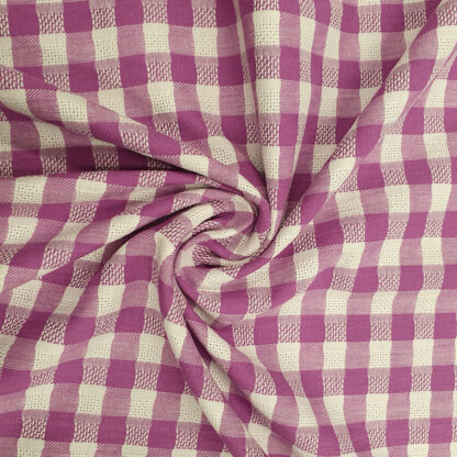 25988 Blusen, Bordür
