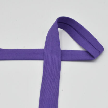 470 violett.JPG