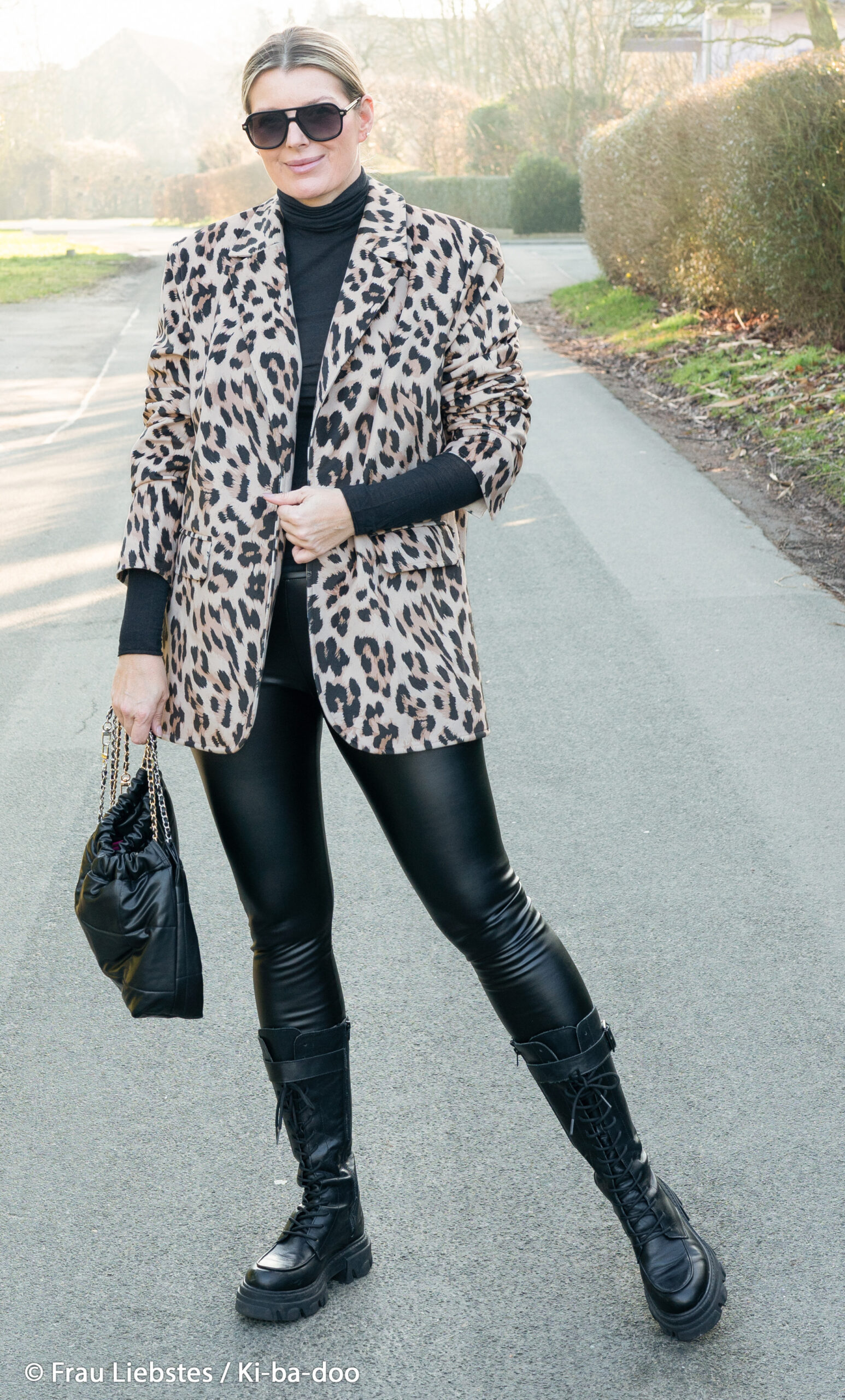 28600 Blusen Leoprin